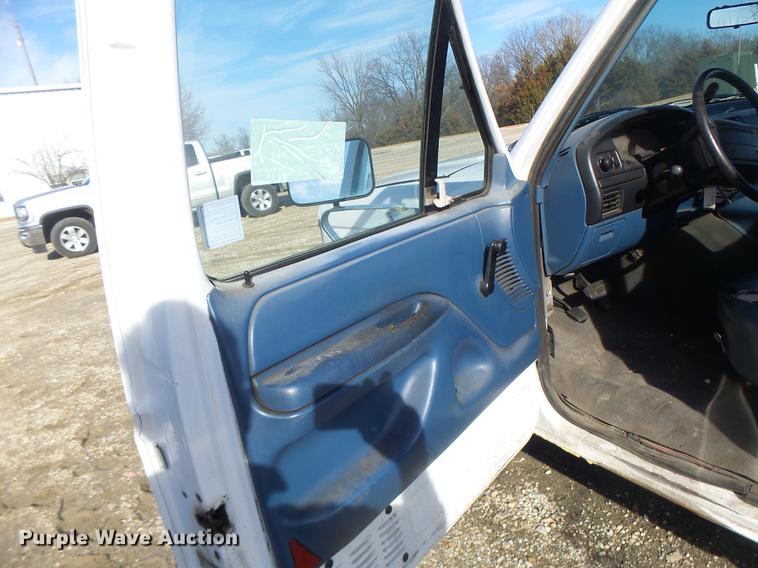 image for item DB9782 1996 Ford F150 pickup truck