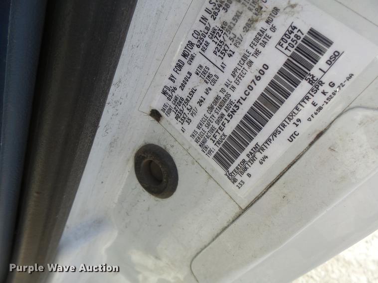 image for item DB9782 1996 Ford F150 pickup truck