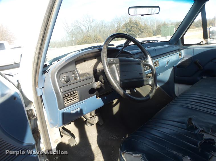 image for item DB9782 1996 Ford F150 pickup truck