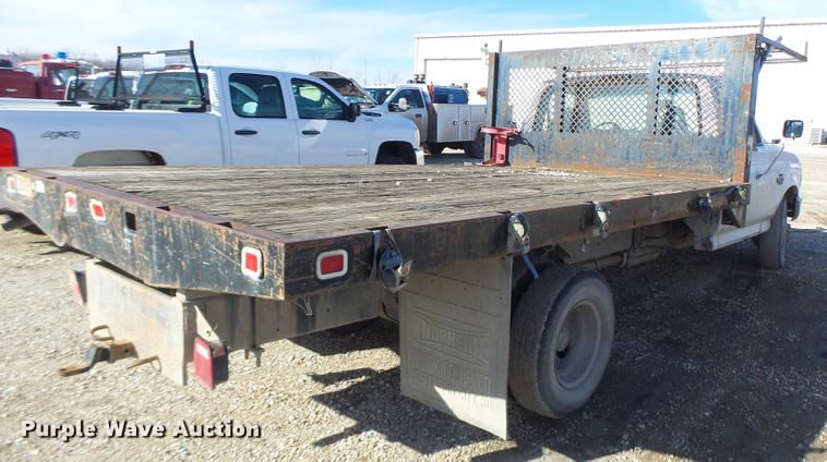 image for item DB9783 1996 Ford F350 flatbed pickup truck