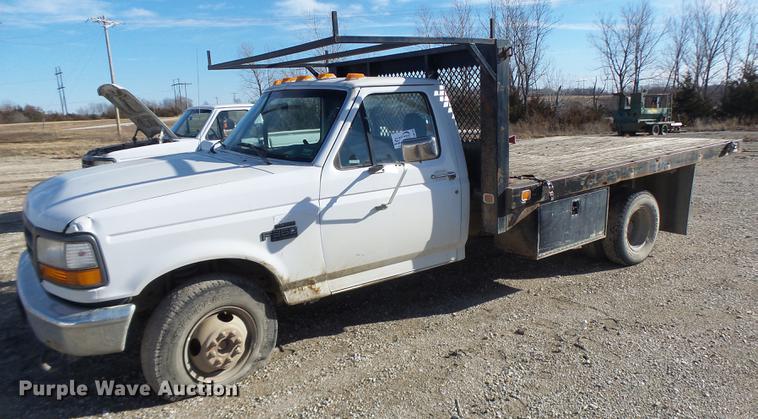 image for item DB9783 1996 Ford F350 flatbed pickup truck