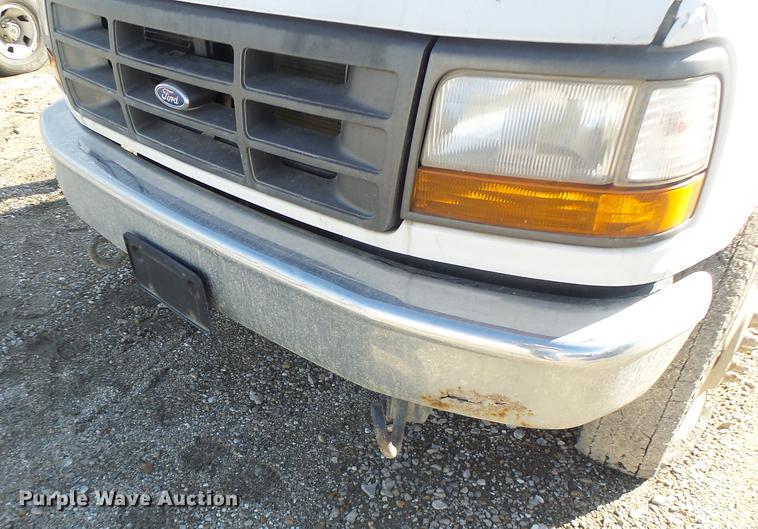 image for item DB9783 1996 Ford F350 flatbed pickup truck