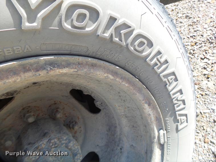 image for item DB9783 1996 Ford F350 flatbed pickup truck