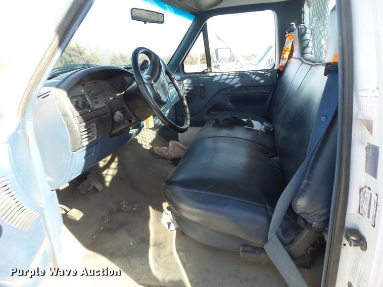 image for item DB9783 1996 Ford F350 flatbed pickup truck