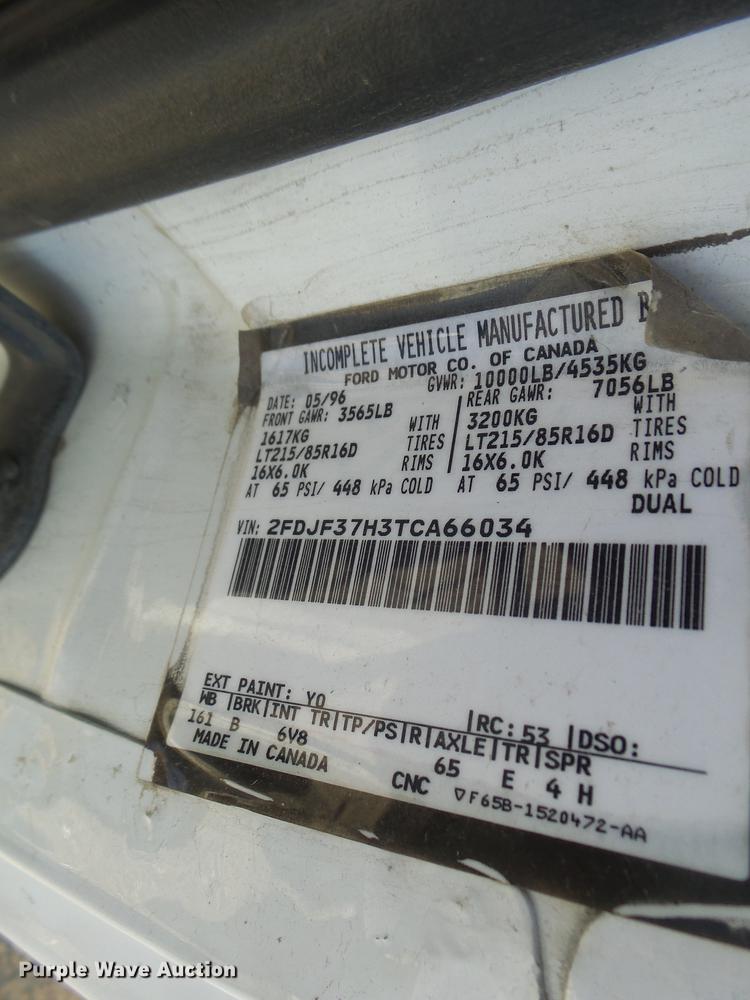 image for item DB9783 1996 Ford F350 flatbed pickup truck