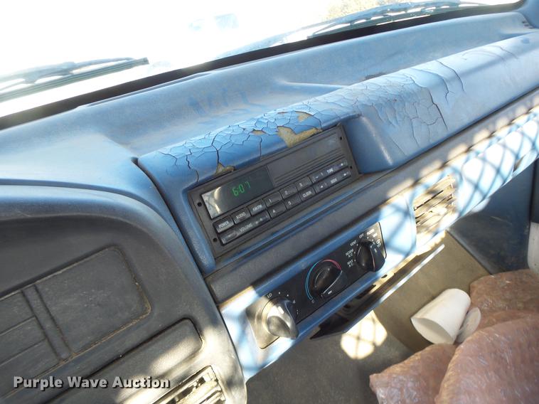 image for item DB9783 1996 Ford F350 flatbed pickup truck