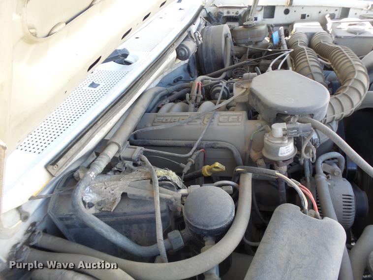 image for item DB9783 1996 Ford F350 flatbed pickup truck