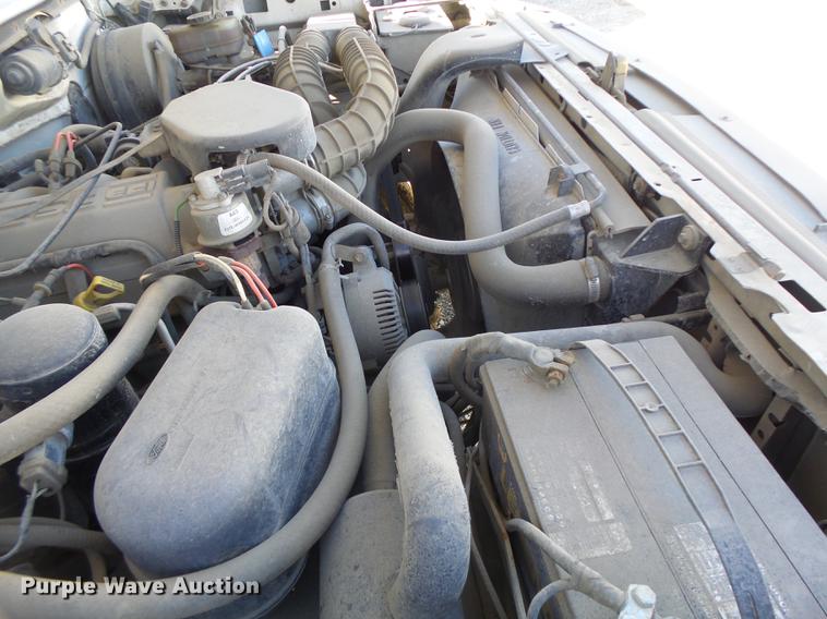 image for item DB9783 1996 Ford F350 flatbed pickup truck