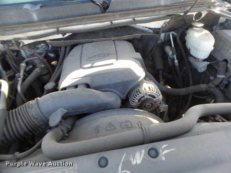 image for item DB9784 2007 Chevrolet Silverado 2500HD Crew Cab pickup truck