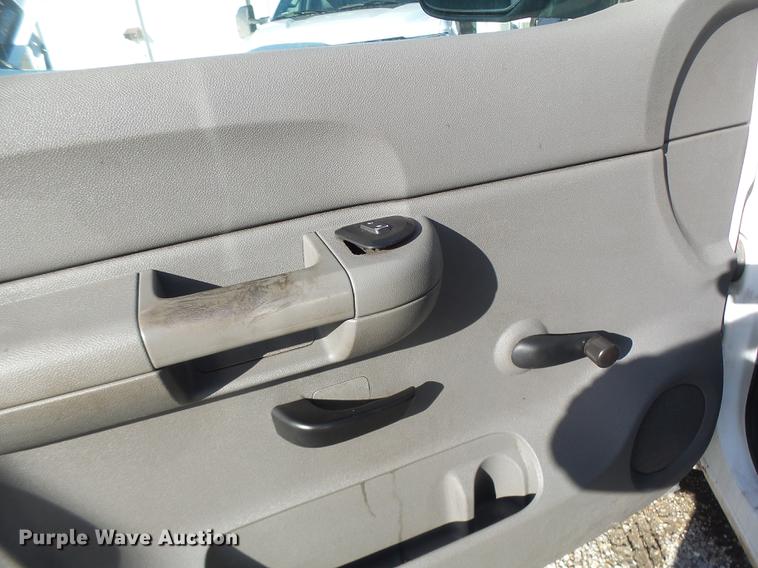 image for item DB9785 2007 Chevrolet Silverado 2500HD Crew Cab pickup truck