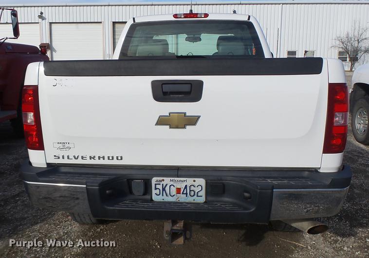 image for item DB9786 2007 Chevrolet Silverado 2500HD Ext. Cab pickup truck