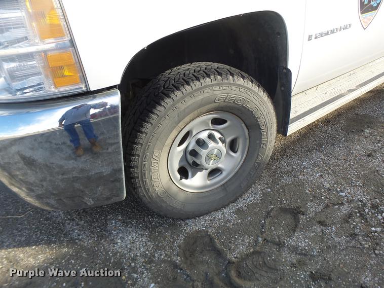 image for item DB9786 2007 Chevrolet Silverado 2500HD Ext. Cab pickup truck