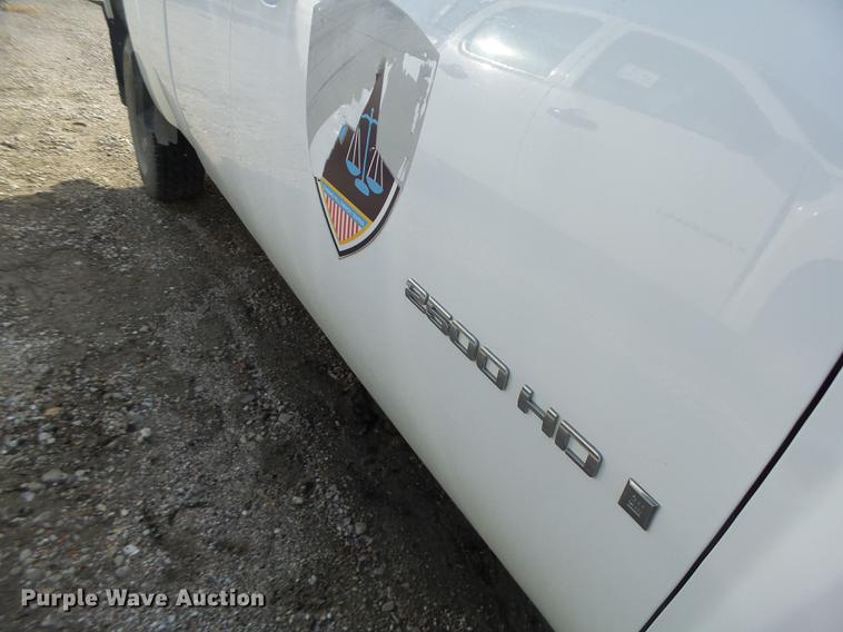 image for item DB9786 2007 Chevrolet Silverado 2500HD Ext. Cab pickup truck