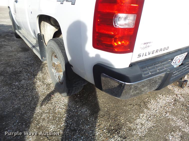image for item DB9786 2007 Chevrolet Silverado 2500HD Ext. Cab pickup truck
