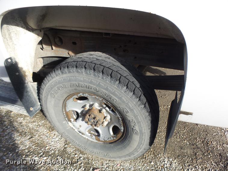 image for item DB9786 2007 Chevrolet Silverado 2500HD Ext. Cab pickup truck