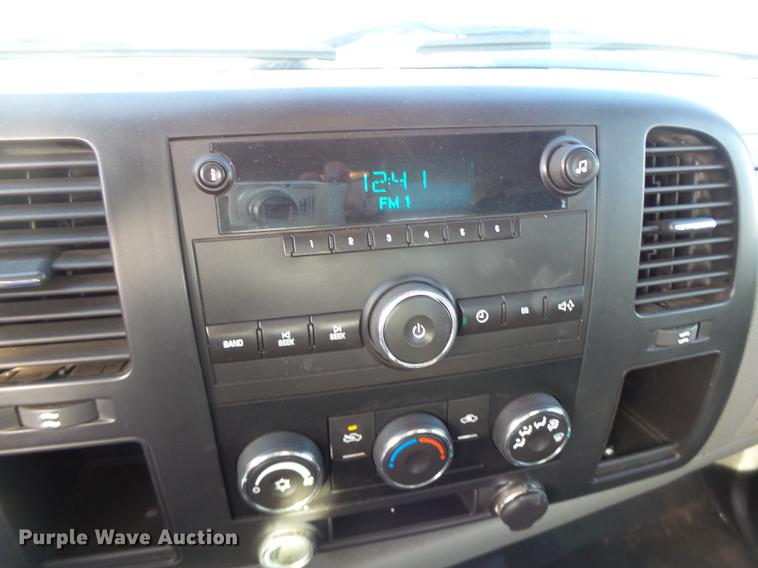 image for item DB9786 2007 Chevrolet Silverado 2500HD Ext. Cab pickup truck