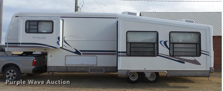 image for item DC0538 1998 Holiday Rambler Aluma-Lite camper