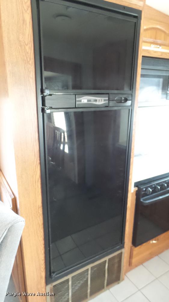 image for item DC0538 1998 Holiday Rambler Aluma-Lite camper