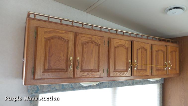 image for item DC0538 1998 Holiday Rambler Aluma-Lite camper