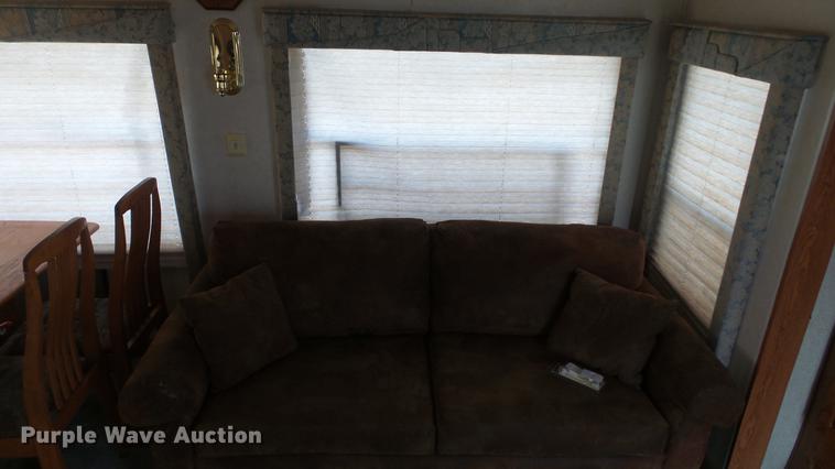 image for item DC0538 1998 Holiday Rambler Aluma-Lite camper