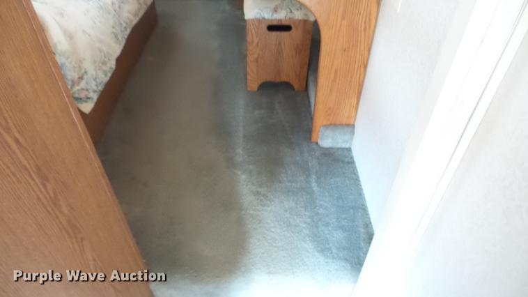 image for item DC0538 1998 Holiday Rambler Aluma-Lite camper