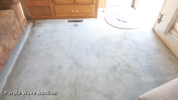 image for item DC0538 1998 Holiday Rambler Aluma-Lite camper