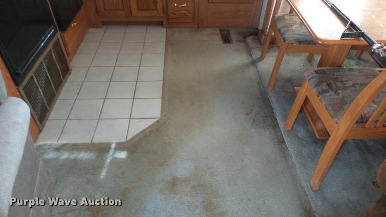 image for item DC0538 1998 Holiday Rambler Aluma-Lite camper