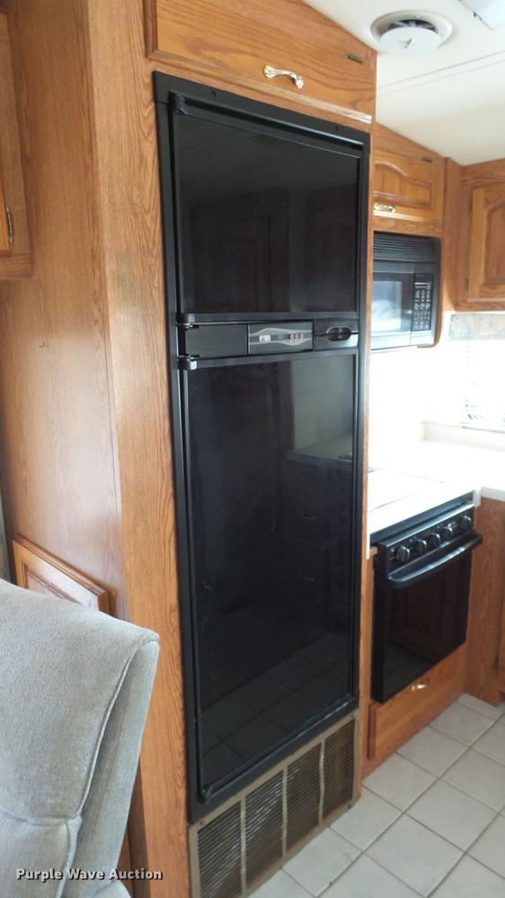 image for item DC0538 1998 Holiday Rambler Aluma-Lite camper