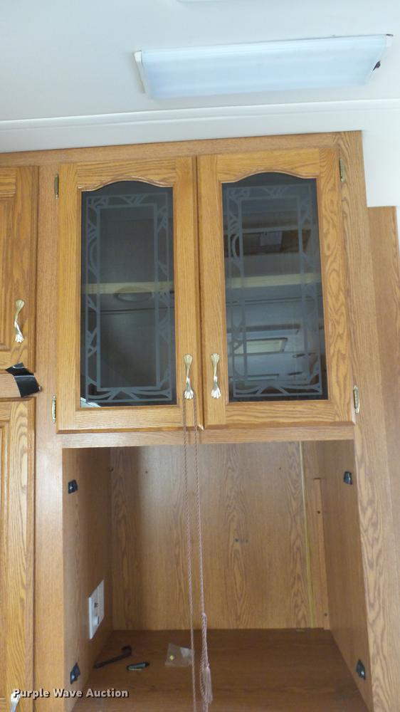 image for item DC0538 1998 Holiday Rambler Aluma-Lite camper