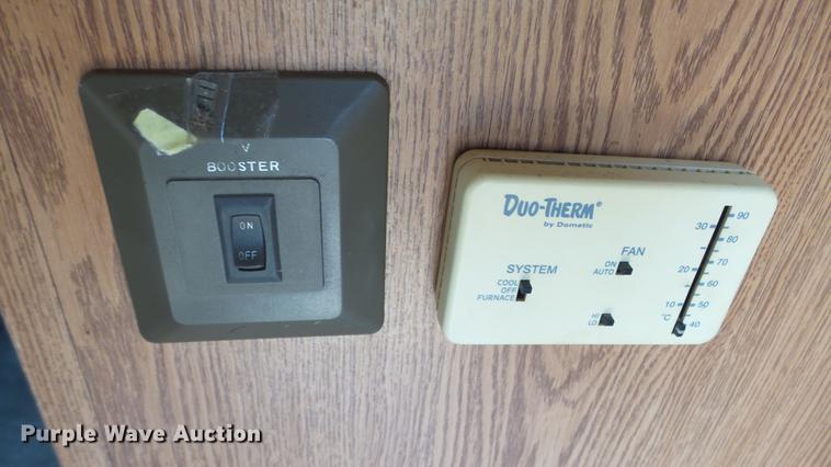 image for item DC0538 1998 Holiday Rambler Aluma-Lite camper