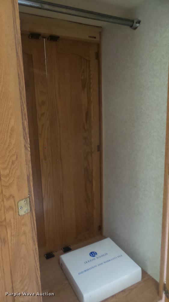 image for item DC0538 1998 Holiday Rambler Aluma-Lite camper