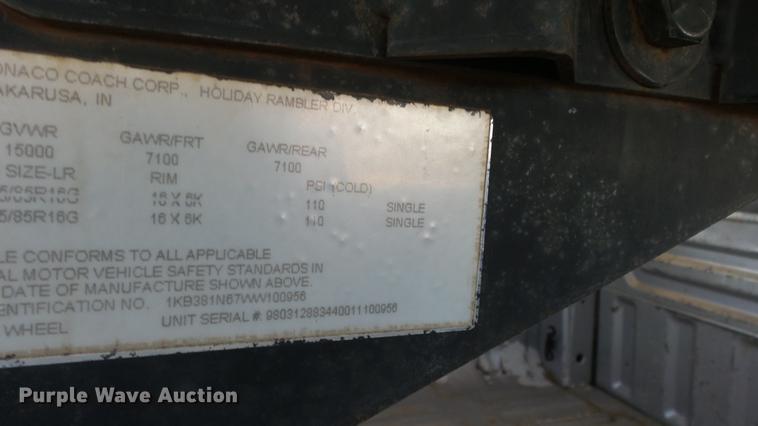 image for item DC0538 1998 Holiday Rambler Aluma-Lite camper