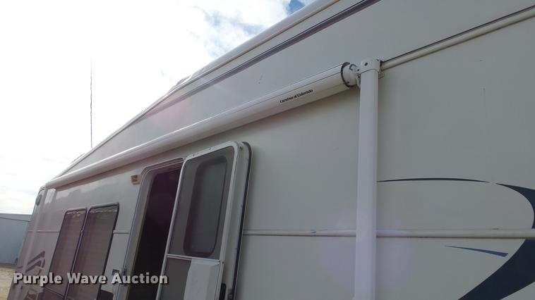 image for item DC0538 1998 Holiday Rambler Aluma-Lite camper