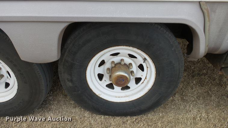 image for item DC0538 1998 Holiday Rambler Aluma-Lite camper