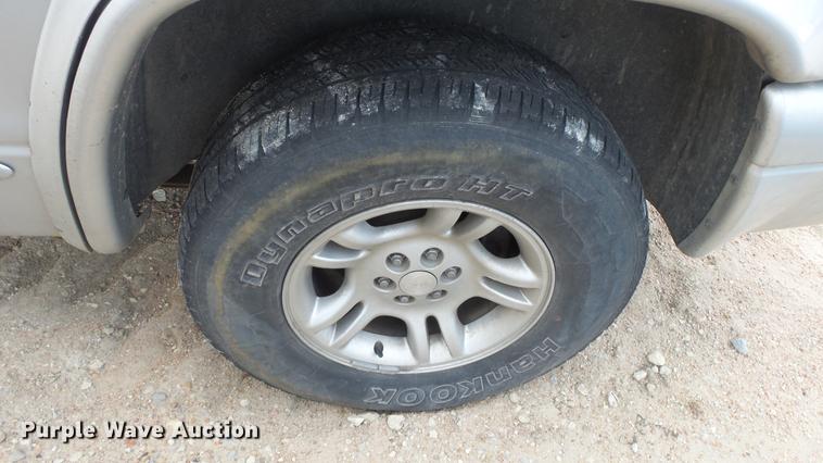 image for item DC0554 2003 Dodge Durango SUV