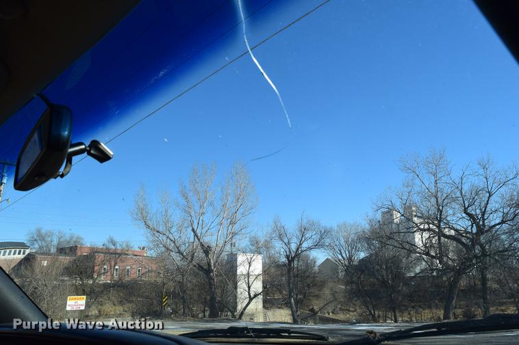 image for item DC3571 1998 Dodge Durango SUV