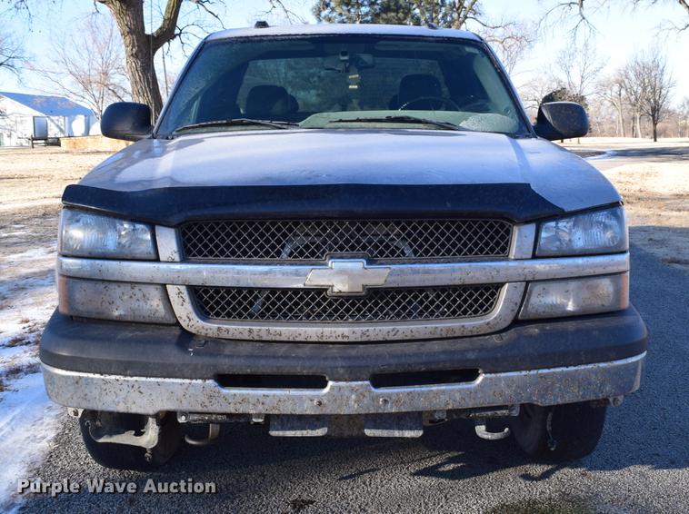 image for item DC3573 2004 Chevrolet Silverado 1500 Z71 Ext. Cab pickup truck