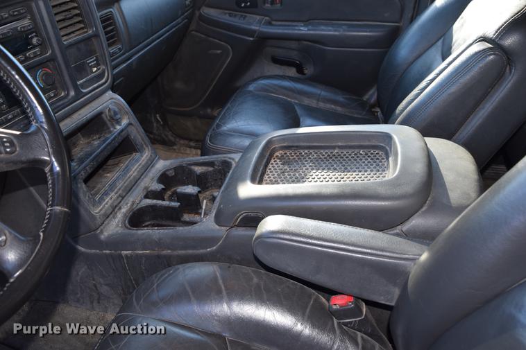 image for item DC3573 2004 Chevrolet Silverado 1500 Z71 Ext. Cab pickup truck