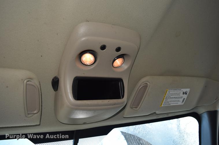 image for item DC3573 2004 Chevrolet Silverado 1500 Z71 Ext. Cab pickup truck