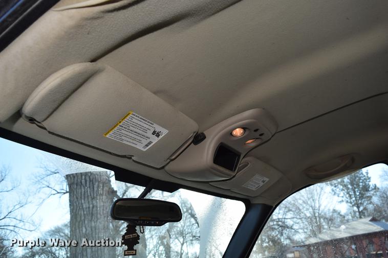 image for item DC3573 2004 Chevrolet Silverado 1500 Z71 Ext. Cab pickup truck