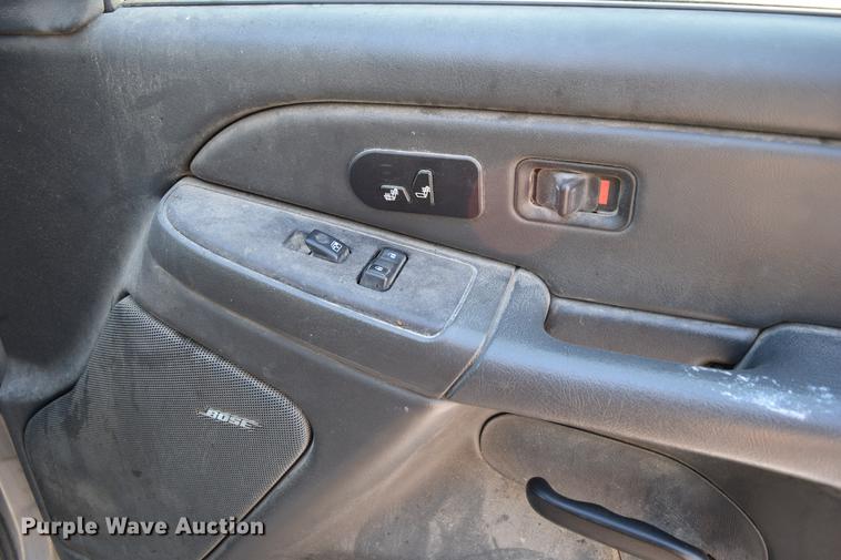 image for item DC3573 2004 Chevrolet Silverado 1500 Z71 Ext. Cab pickup truck