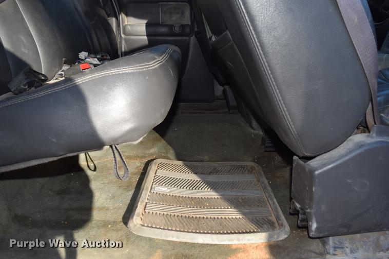 image for item DC3573 2004 Chevrolet Silverado 1500 Z71 Ext. Cab pickup truck