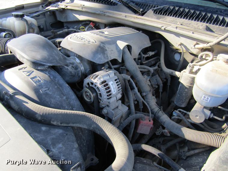 image for item DC3573 2004 Chevrolet Silverado 1500 Z71 Ext. Cab pickup truck