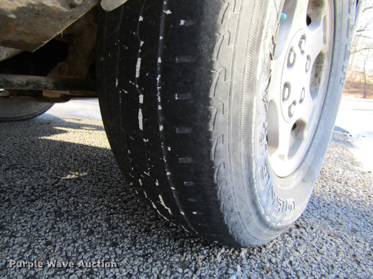 image for item DC3573 2004 Chevrolet Silverado 1500 Z71 Ext. Cab pickup truck