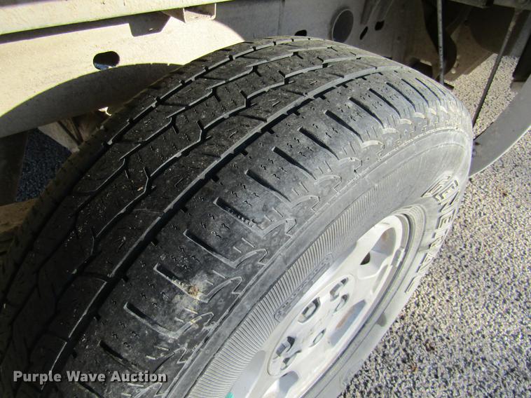 image for item DC3573 2004 Chevrolet Silverado 1500 Z71 Ext. Cab pickup truck