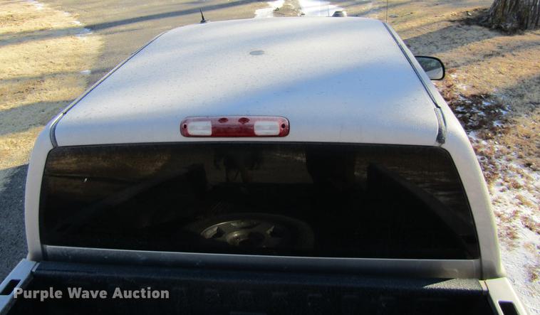 image for item DC3573 2004 Chevrolet Silverado 1500 Z71 Ext. Cab pickup truck