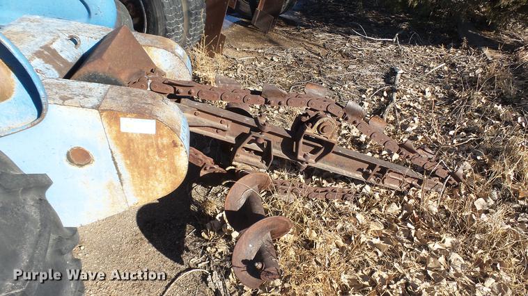 image for item DC5693 Ford 3000 tractor