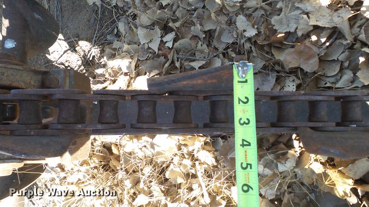 image for item DC5693 Ford 3000 tractor