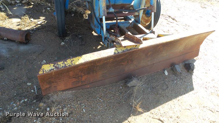 image for item DC5693 Ford 3000 tractor