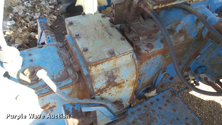 image for item DC5693 Ford 3000 tractor